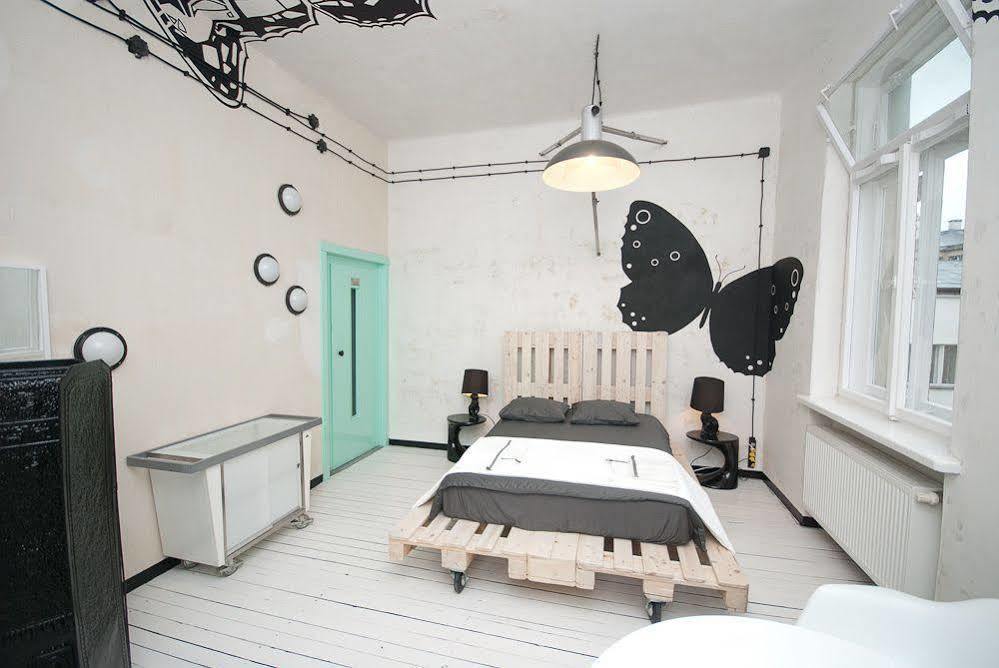 Ferienwohnung Loft Sen Pszczoly Warschau Exterior foto